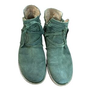 Born Booties Womens 8 Green Tarkiln Suede Distressed Ankle Boots Flat Rubber